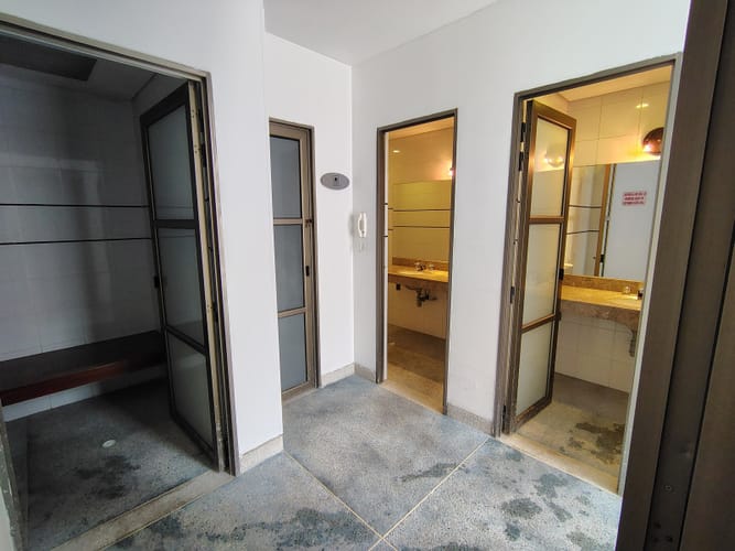 Apartamento de 3 alcobas en venta en Lindaraja, Bogotá, 200 m² · foto 21 de 24