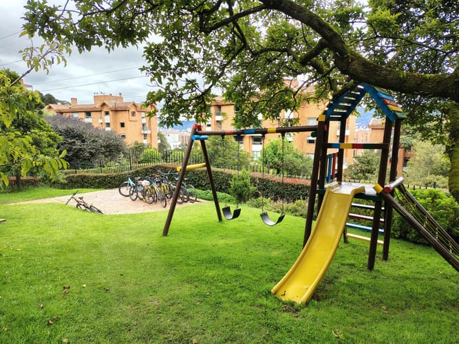 Apartamento de 3 alcobas en venta en Lindaraja, Bogotá, 200 m² · foto 24 de 24
