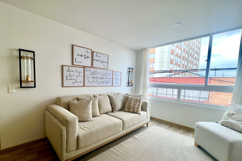 Apartamento en venta en Engativá, Bogotá · foto 2 de 15