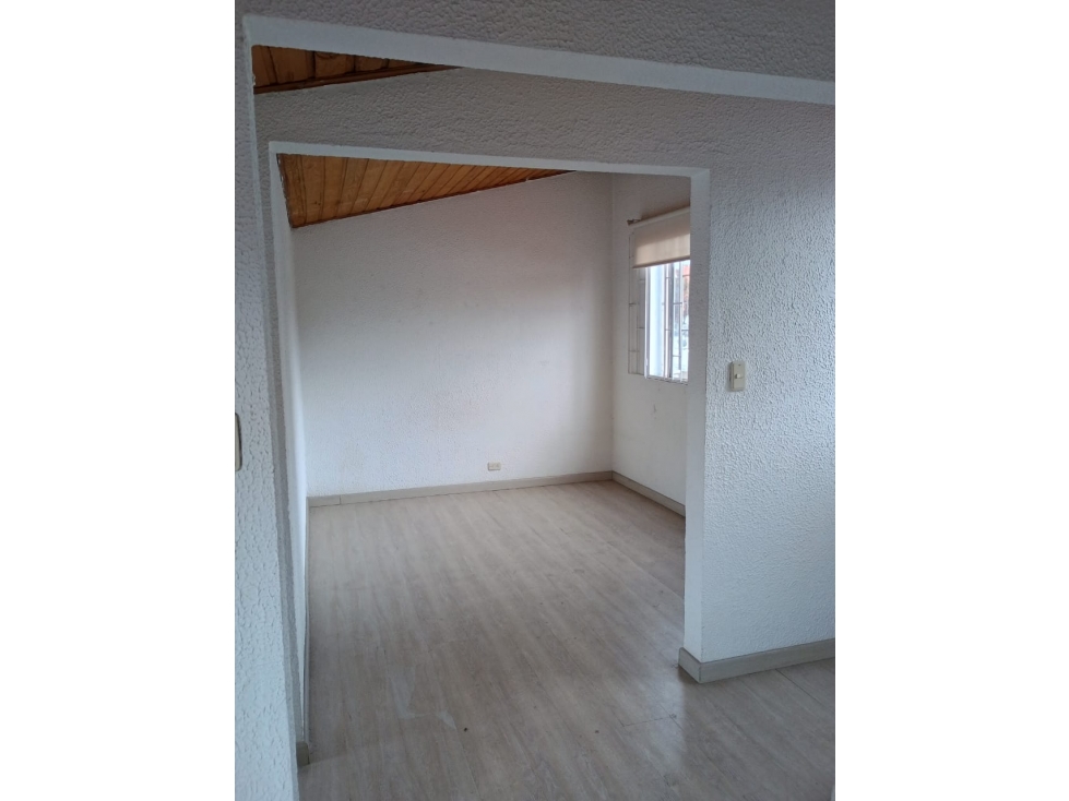 Apartamento en venta en Las Villas, Bogotá · foto 6 de 9