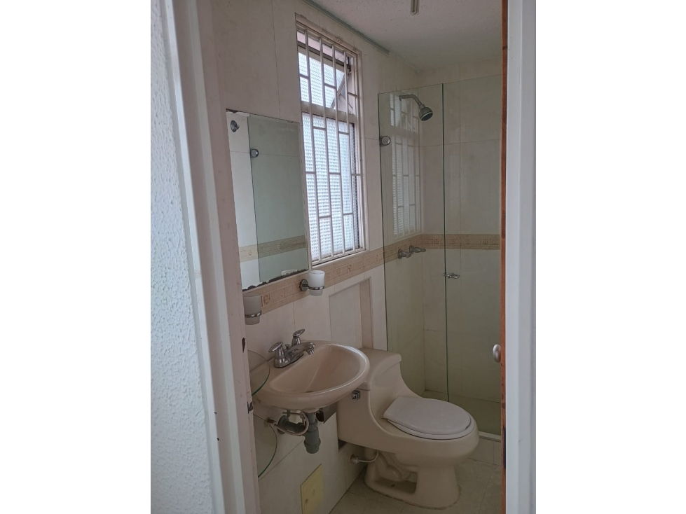 Apartamento en venta en Las Villas, Bogotá · foto 7 de 9