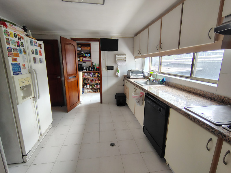 Apartamento en venta en Chico, Bogotá · foto 7 de 18