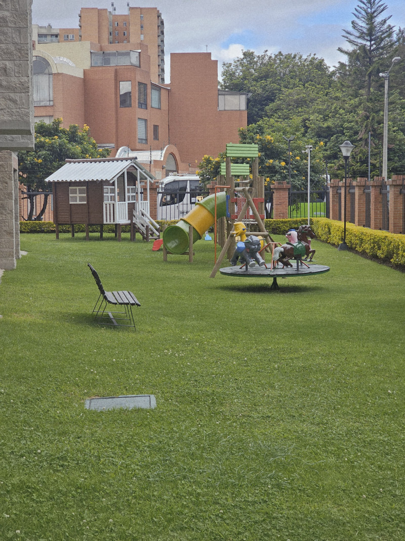 Apartamento en venta en Colina Campestre, Bogotá · foto 9 de 13