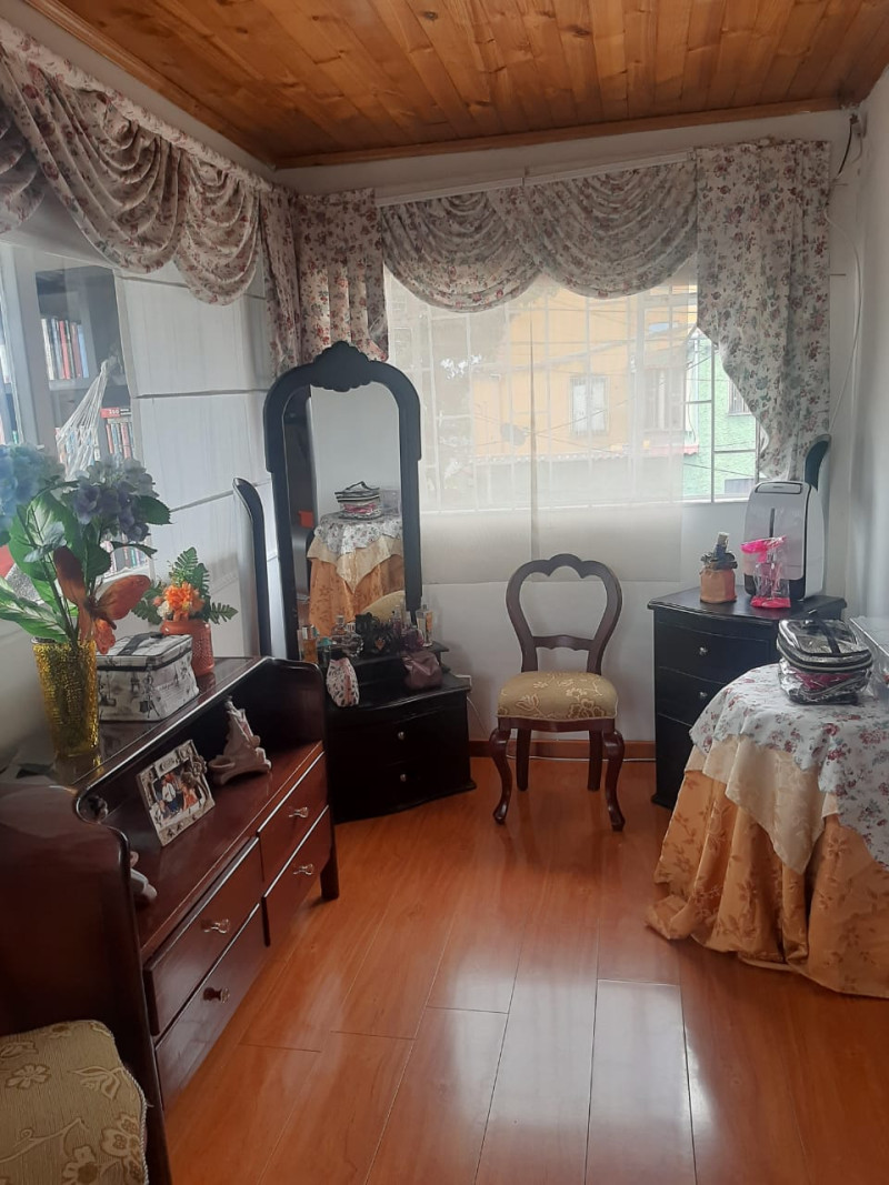 Casa en venta en La Española, Bogotá · foto 7 de 16