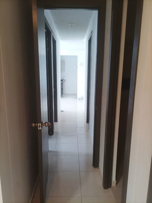 Apartamento de 3 alcobas en venta en Santa Cruz, Girón, 60 m² · foto 3 de 8