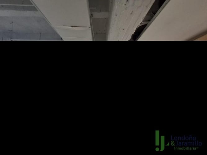 Oficina en venta en Astorga, Medellín, 608 m² · foto 5 de 13
