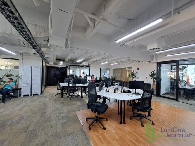 Oficina en venta en Astorga, Medellín, 608 m² · foto 13 de 13