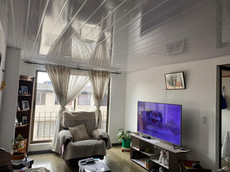 Apartamento en venta en Ciudad Berna, Bogotá · foto 5 de 12