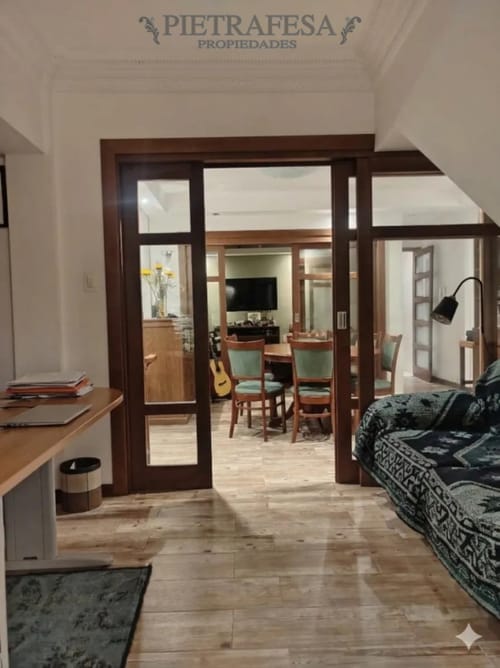 Casa en alquiler, 3 dormitorios, 2 baños, patios. Sin gastos comunes. Cordón. · Foto 1