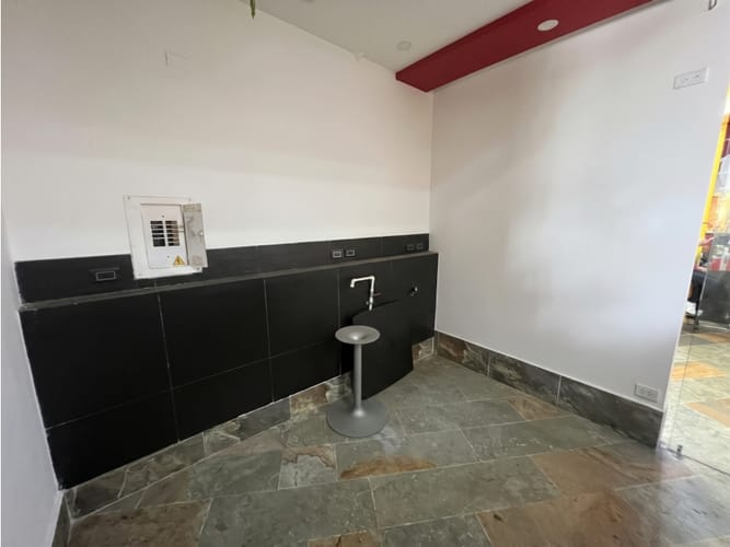 Local en arriendo en Unicentro Cali, Cali, 10 m² · foto 4 de 4