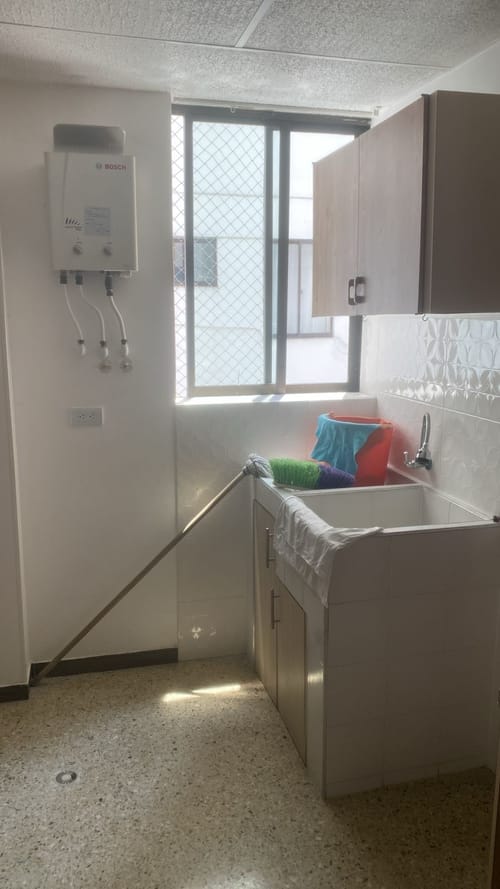 Apartamento de 2 alcobas en venta en Granada, Cali, 104 m² · foto 10 de 15