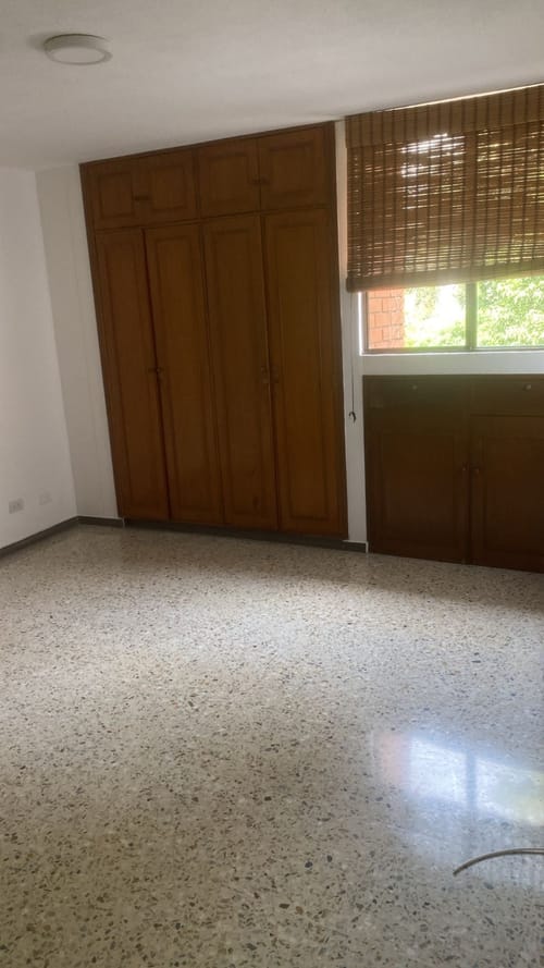 Apartamento de 2 alcobas en venta en Granada, Cali, 104 m² · foto 8 de 15