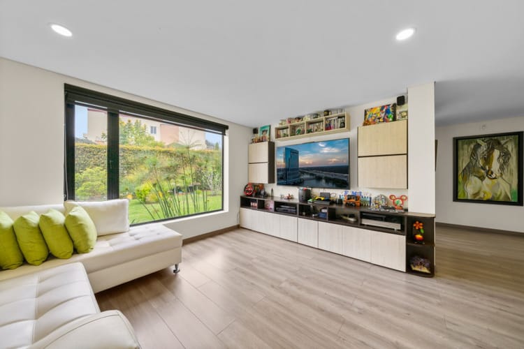 Casa de 5 alcobas en venta en Gratamira, Sopó, 327 m² · foto 13 de 24