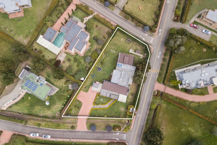 Casa de 5 alcobas en venta en Gratamira, Sopó, 327 m² · foto 24 de 24