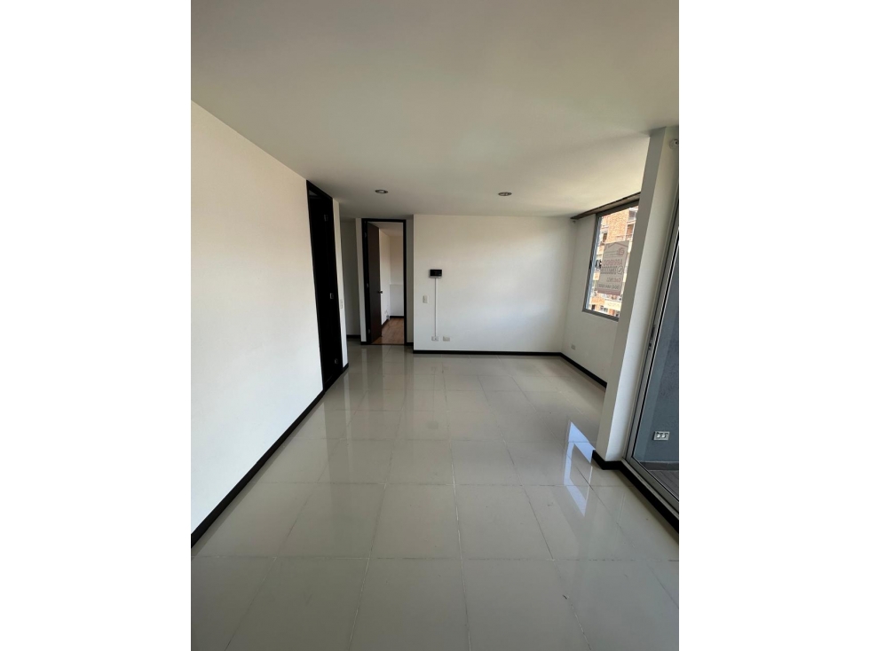 Apartamento en arriendo en El Portal, Envigado · foto 12 de 17