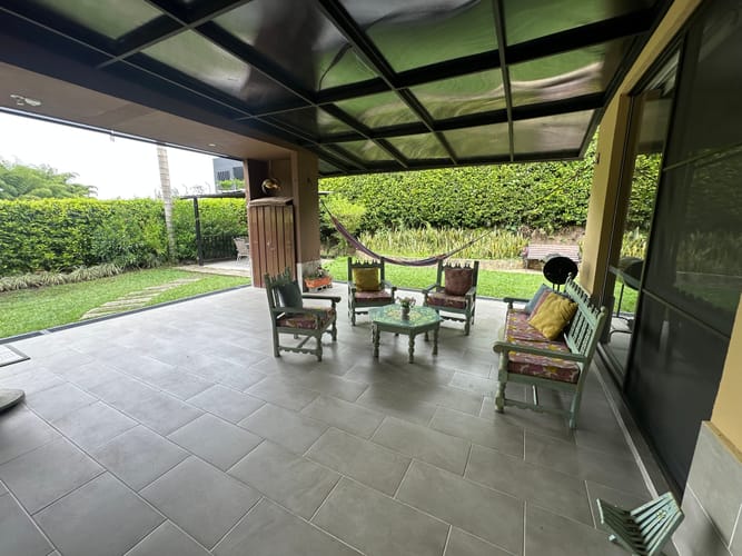 Casa de 3 alcobas en venta en Vía El Caimo, Armenia, 228 m² · foto 6 de 24