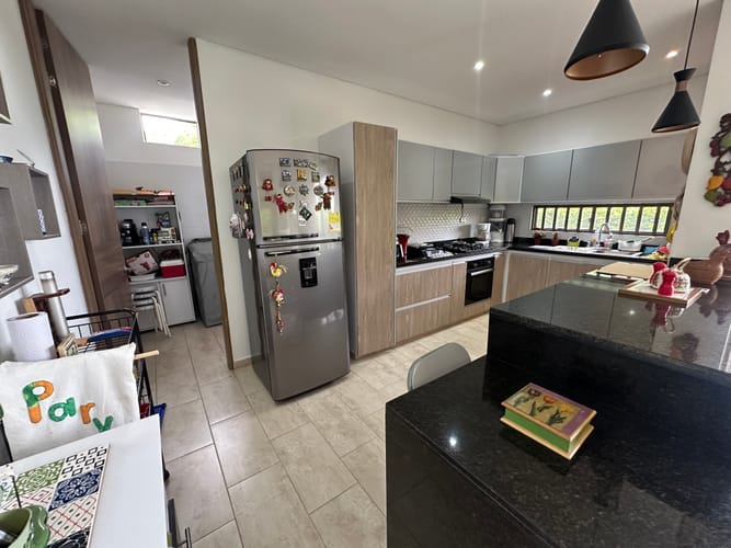 Casa de 3 alcobas en venta en Vía El Caimo, Armenia, 228 m² · foto 17 de 24