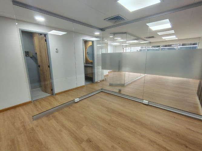 Oficina en arriendo en El Poblado, Medellín, 65 m² · foto 7 de 10