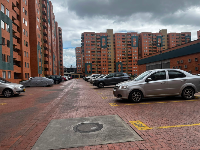 Apartamento de 3 alcobas en venta en Conjunto Residencial Boreal, Madrid, 46 m² · foto 23 de 24