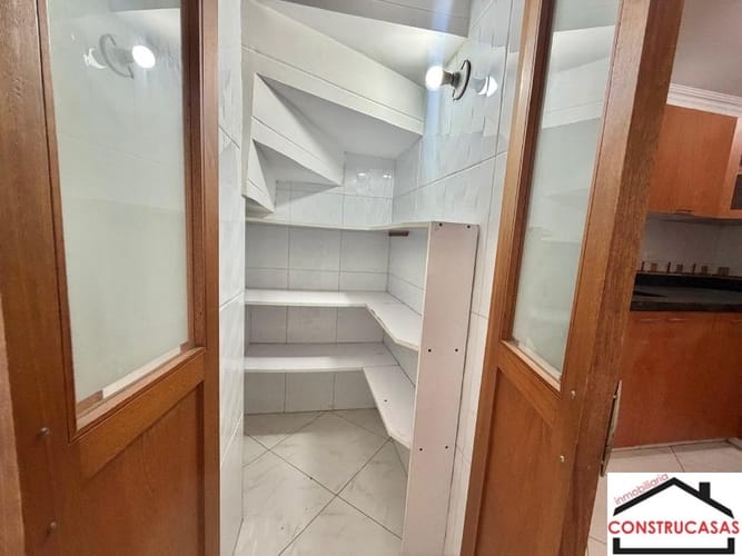 Casa de 2 alcobas en venta en Belén, Medellín, 75 m² · foto 5 de 13
