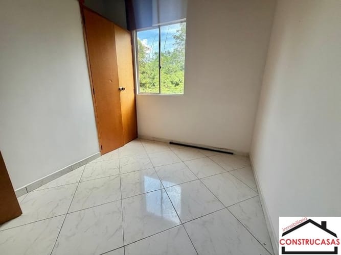 Casa de 2 alcobas en venta en Belén, Medellín, 75 m² · foto 8 de 13