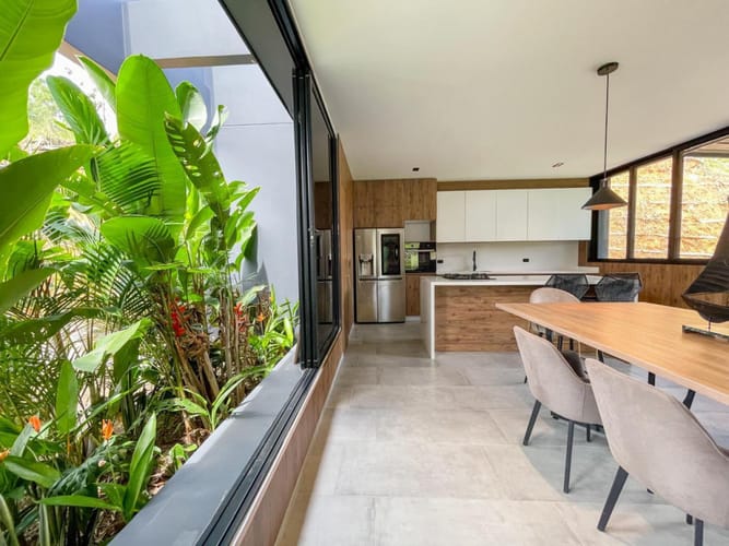 Casa de 5 alcobas en arriendo en Ruitoque, Piedecuesta, 390 m² · foto 2 de 19