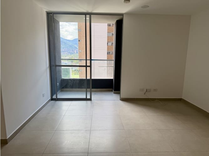 Apartamento de 2 alcobas en venta en Simesa, Medellín, 64 m² · foto 4 de 15