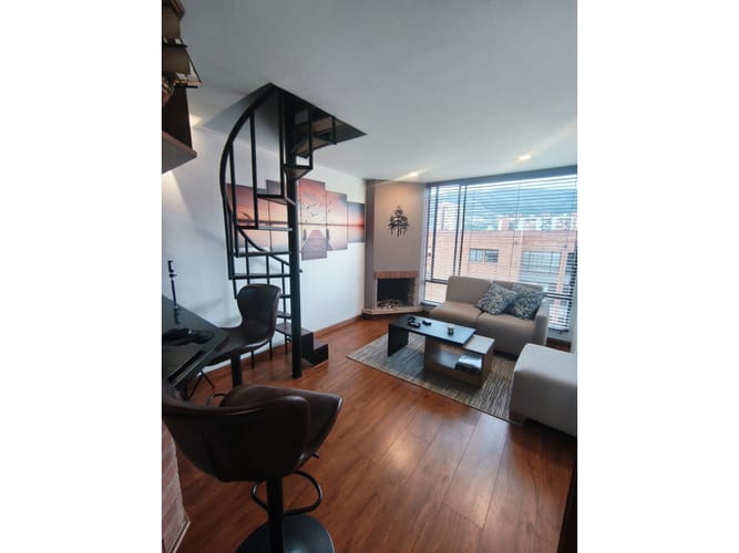 Apartaestudio en venta en Cedritos, Bogotá, 81 m² · foto 3 de 13