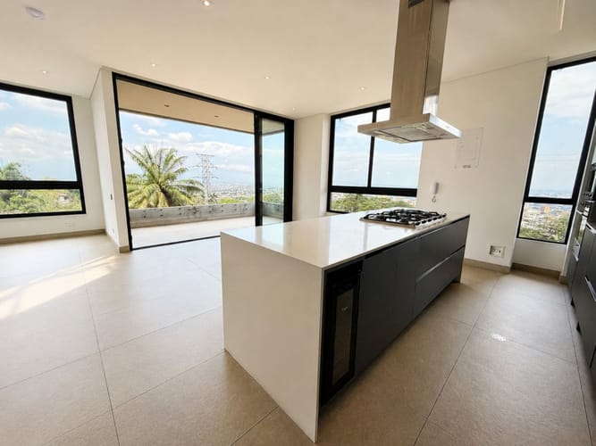 Apartamento en venta en La Arboleda, Cali · foto 8 de 14