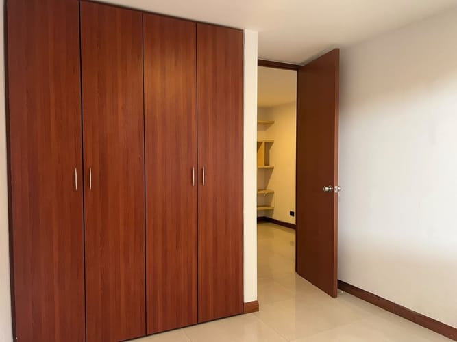 Apartamento de 3 alcobas en arriendo en La Inmaculada, Envigado, 107 m² · foto 10 de 15