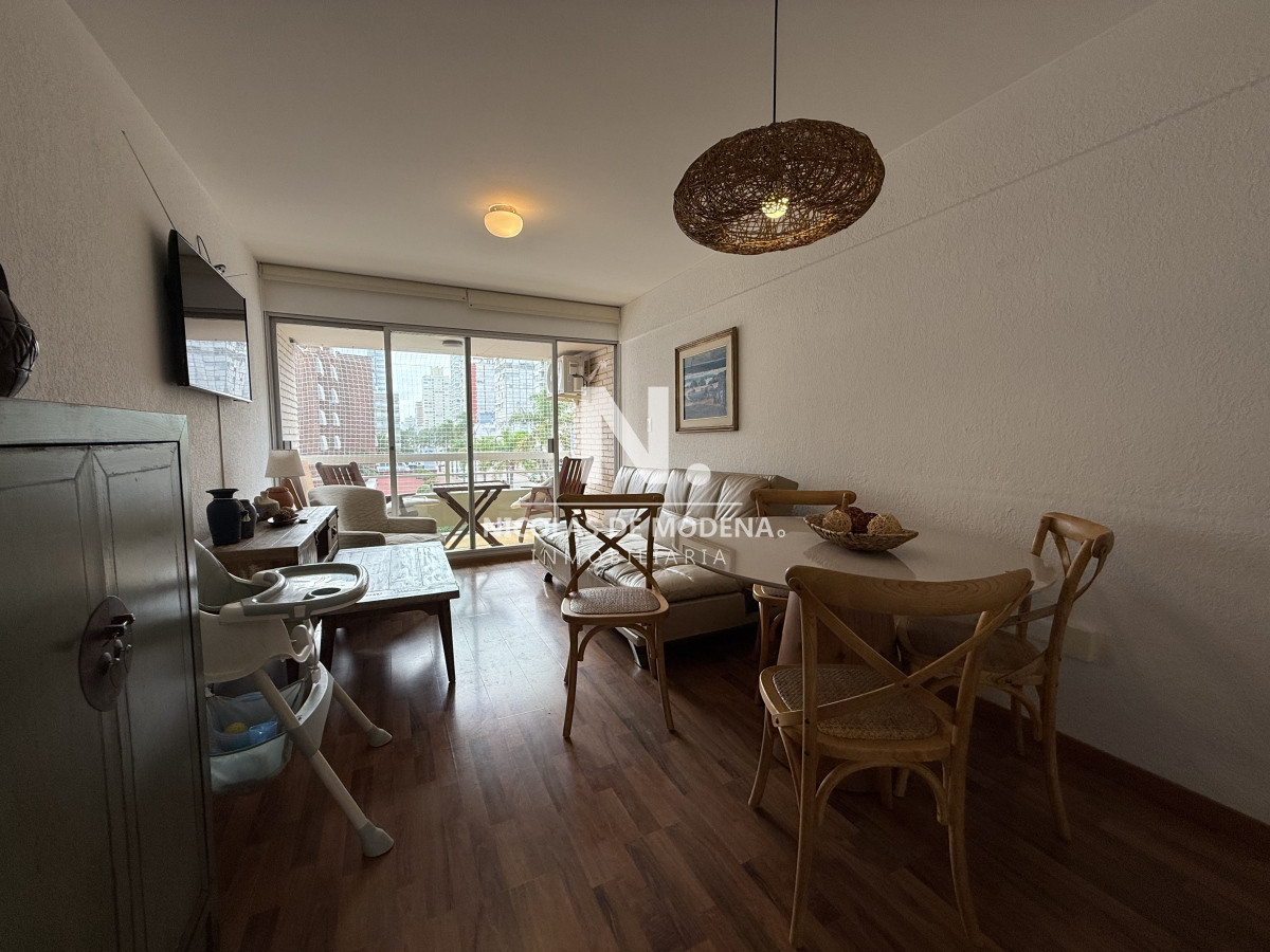 Peninsula a pasos del Puerto de Punta del Este, Apartamento de 3 dormitorios en venta