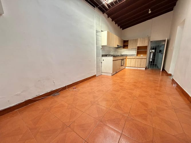Casa de 6 alcobas en venta en Laureles, Medellín, 290 m² · foto 3 de 24