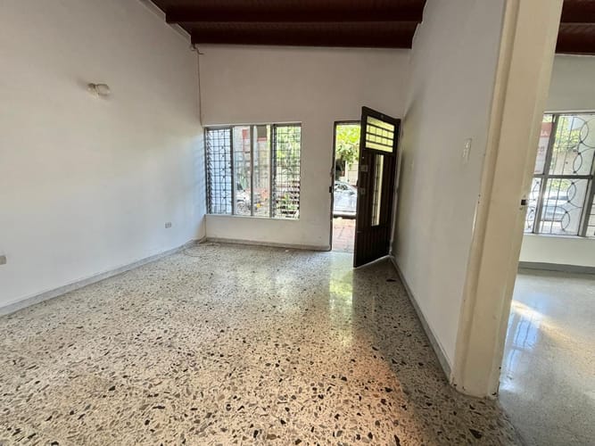 Casa de 6 alcobas en venta en Laureles, Medellín, 290 m² · foto 8 de 24
