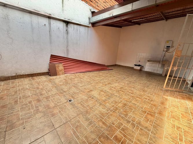 Casa de 6 alcobas en venta en Laureles, Medellín, 290 m² · foto 24 de 24