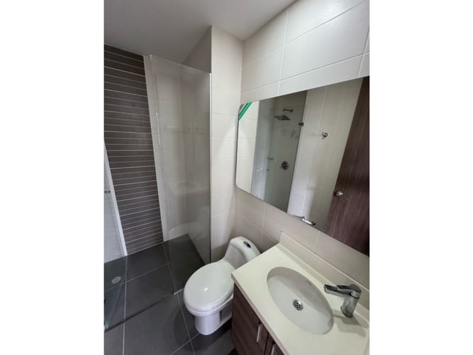 Apartamento de 2 alcobas en arriendo en Loma Del Escobero, Envigado, 88 m² · foto 13 de 22