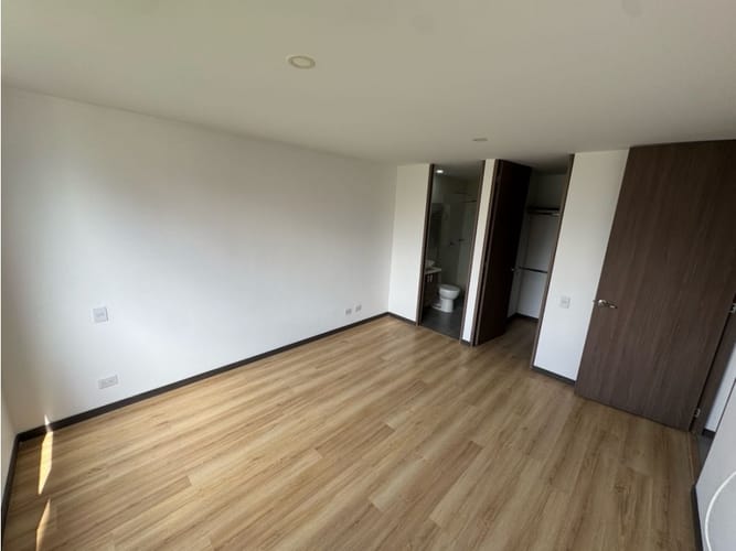 Apartamento de 2 alcobas en arriendo en Loma Del Escobero, Envigado, 88 m² · foto 17 de 22
