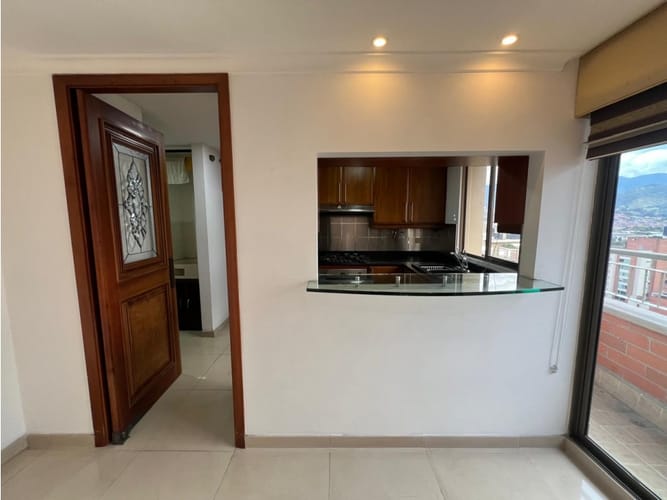 Apartamento de 3 alcobas en arriendo en Santa Maria De Los Angeles, Medellín, 132 m² · foto 2 de 24