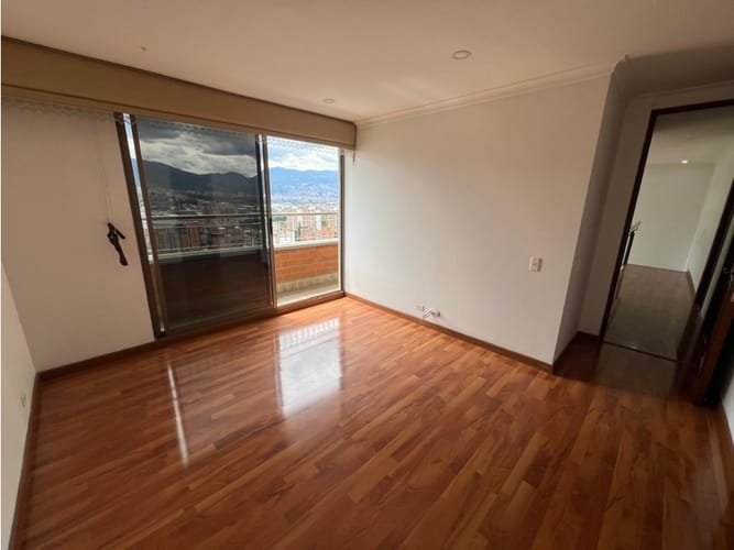 Apartamento de 3 alcobas en arriendo en Santa Maria De Los Angeles, Medellín, 132 m² · foto 13 de 24