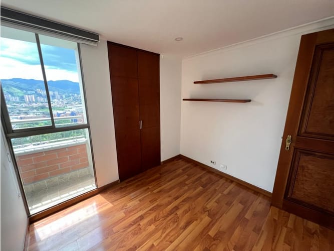 Apartamento de 3 alcobas en arriendo en Santa Maria De Los Angeles, Medellín, 132 m² · foto 23 de 24