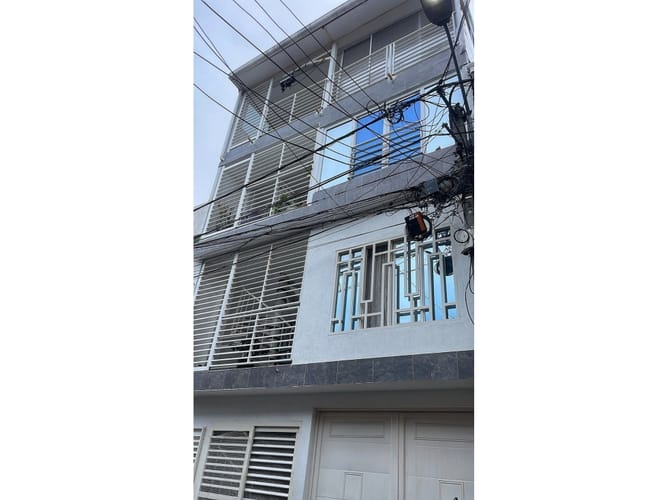 Casa de 14 alcobas en venta en Leon Xiii, Cali, 421 m² · foto 2 de 16