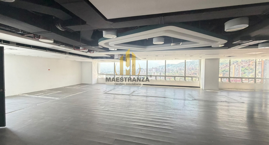 Oficina en arriendo en Belén, Medellín, 986 m² · foto 4 de 24