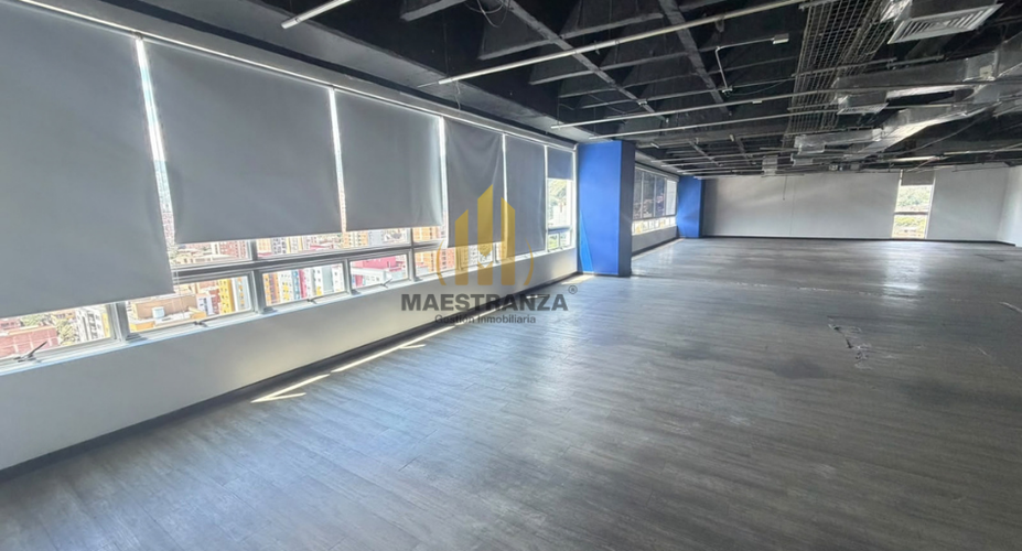 Oficina en arriendo en Belén, Medellín, 986 m² · foto 10 de 24