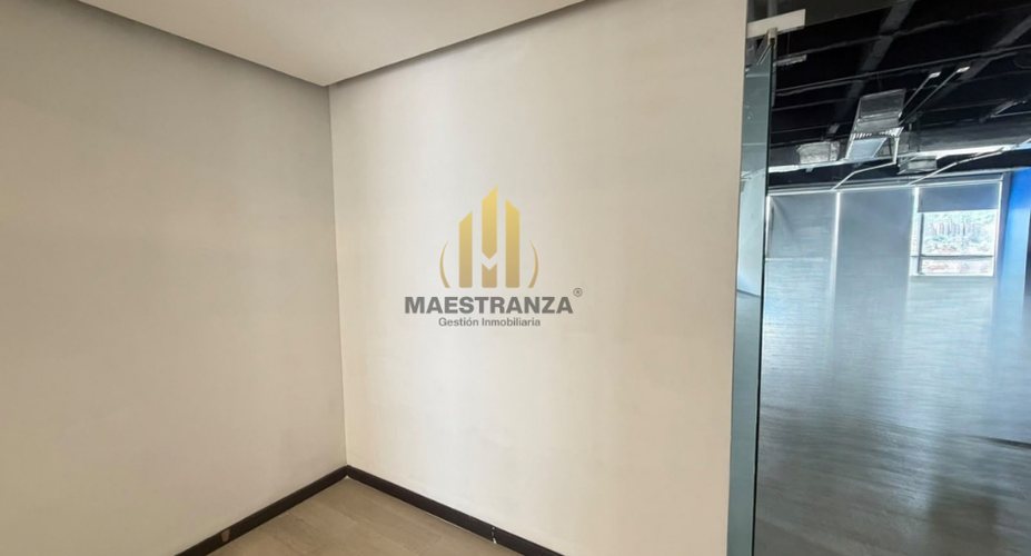 Oficina en arriendo en Belén, Medellín, 986 m² · foto 16 de 24