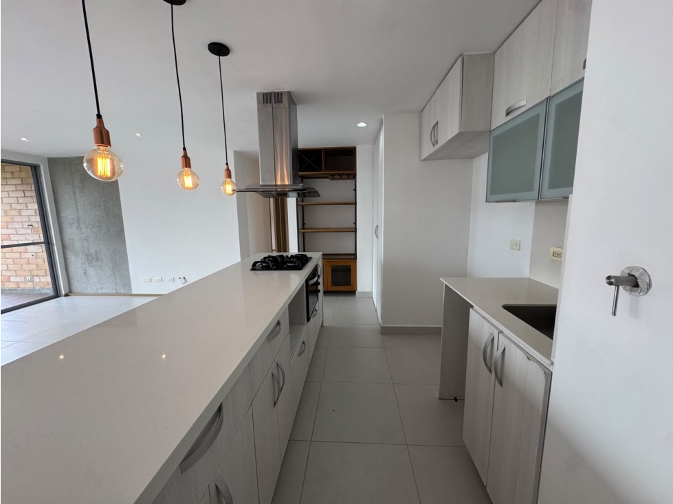 Apartamento en Arriendo en Loma del Esmeraldal, Envigado