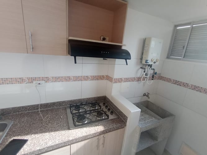 Apartamento de 3 alcobas en venta en Alarcon, Bucaramanga, 73 m² · foto 3 de 18