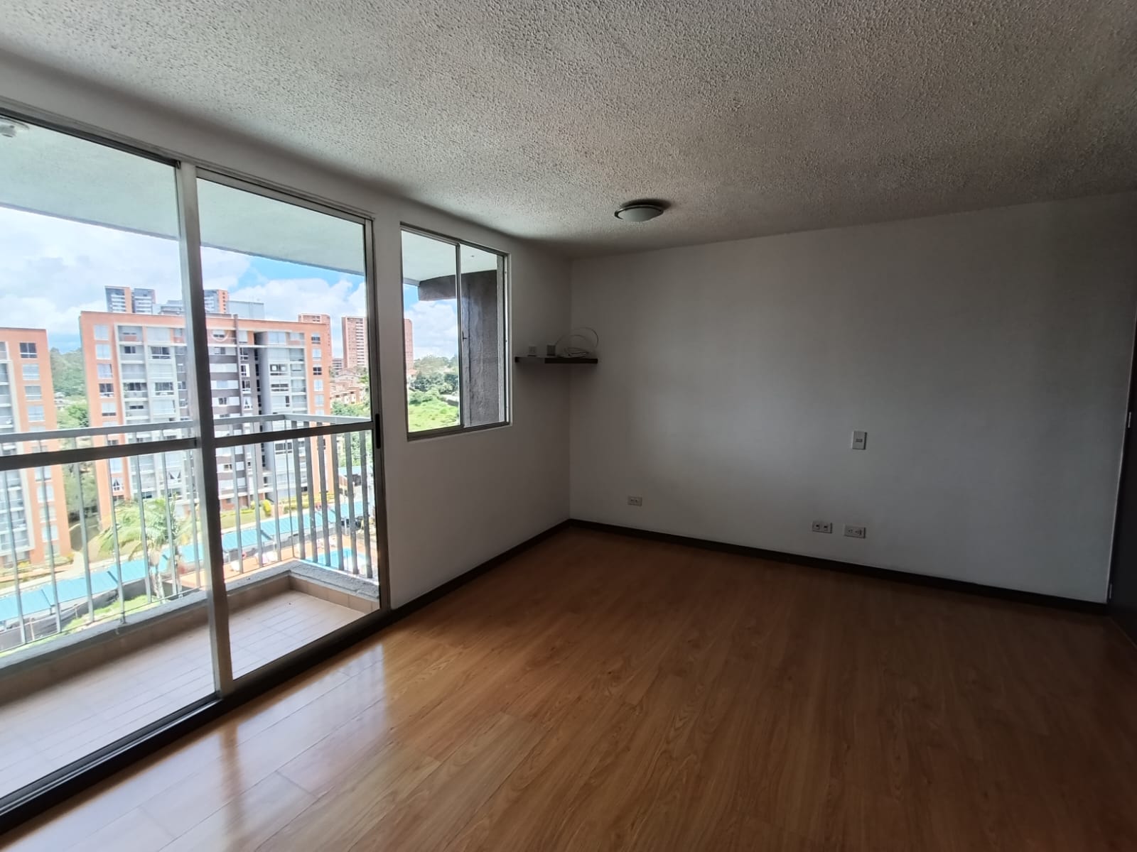 Apartamento en arriendo en Los Colegios, Rionegro · foto 2 de 12