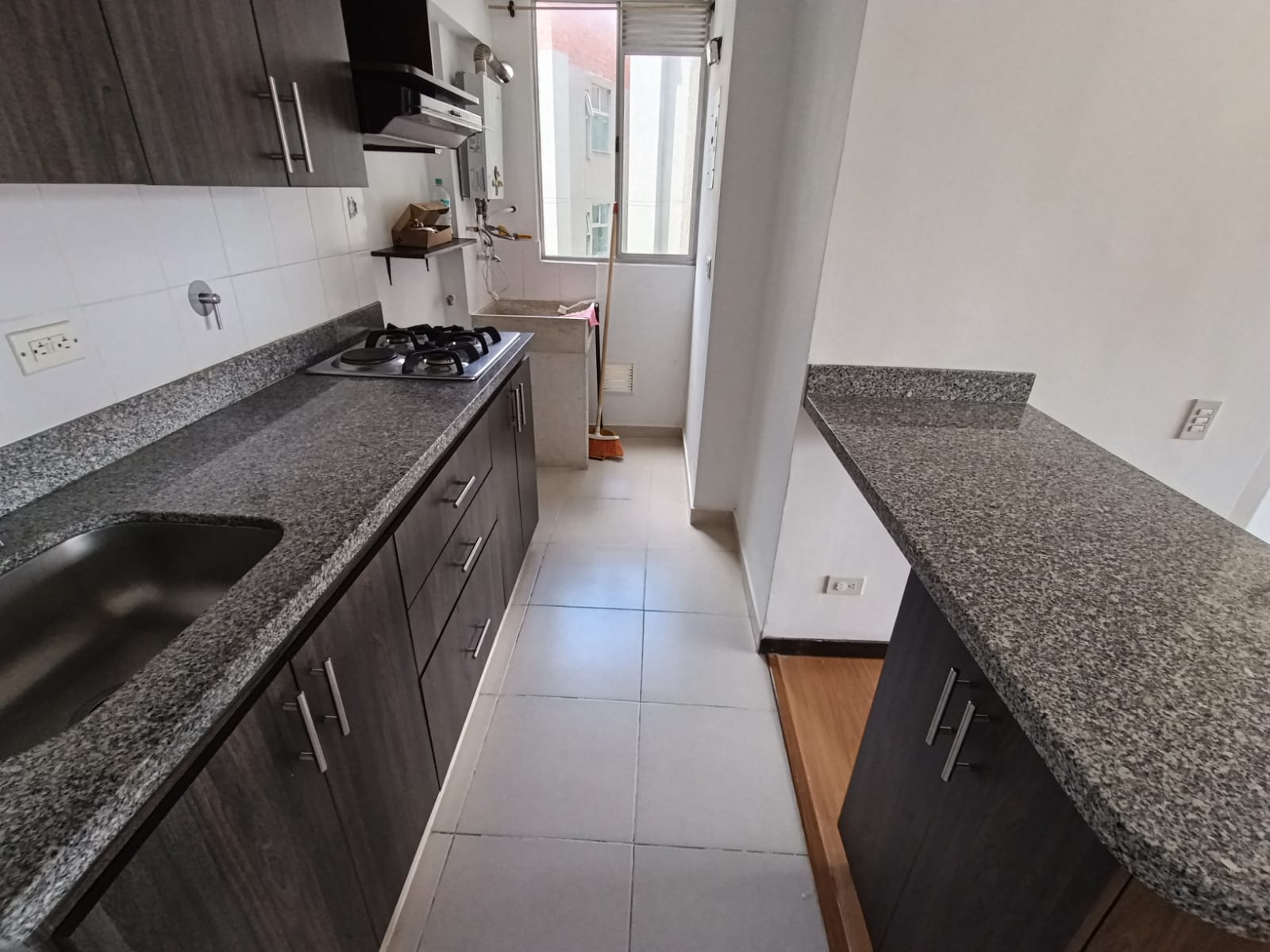 Apartamento en arriendo en Los Colegios, Rionegro · foto 3 de 12