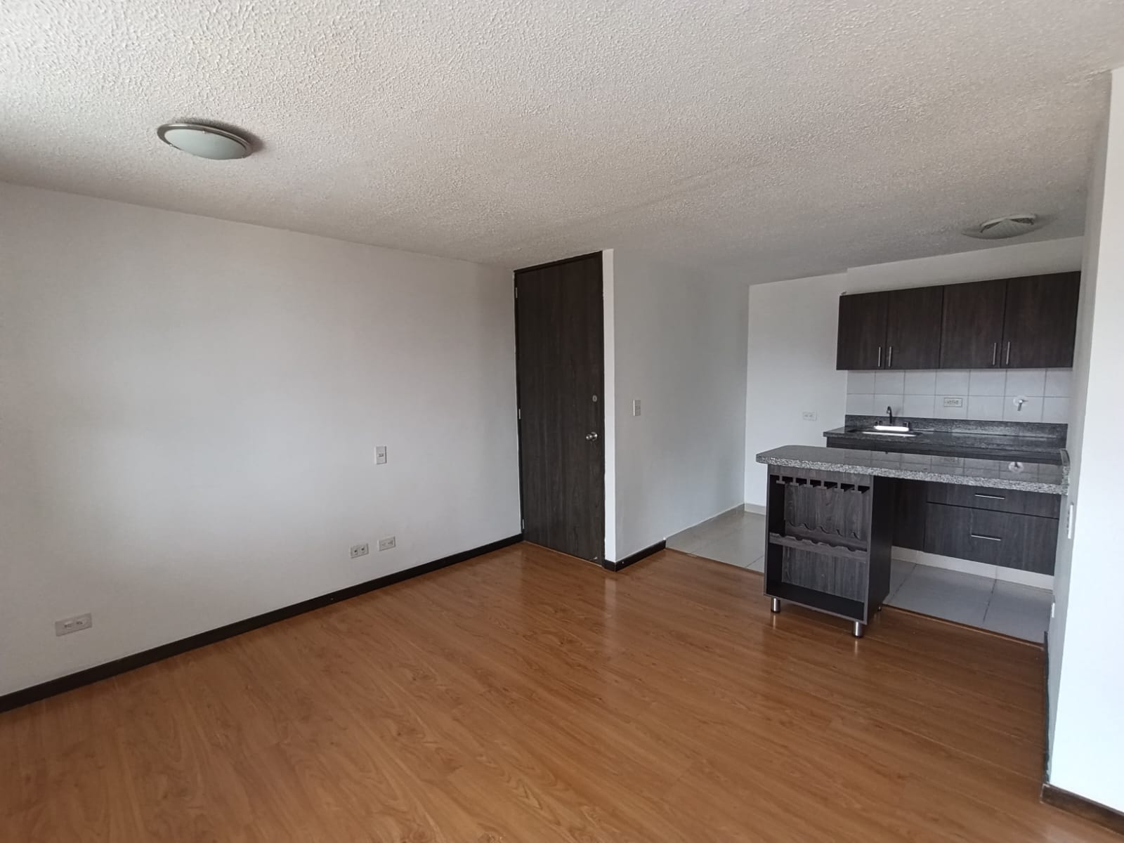 Apartamento en arriendo en Los Colegios, Rionegro · foto 4 de 12