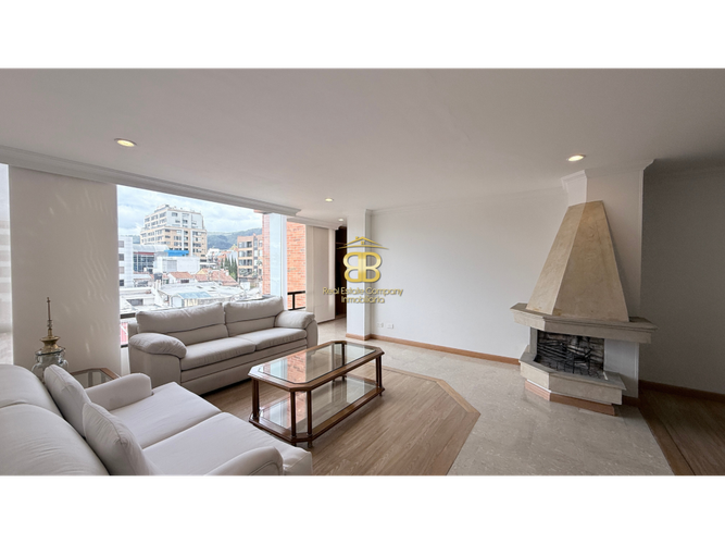 Apartamento en venta en Santa Paula, Bogotá · foto 4 de 24