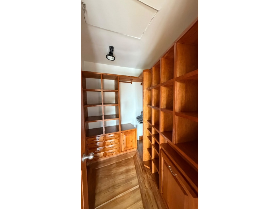 Casa en arriendo en Loma Del Chocho, Medellín · foto 7 de 24